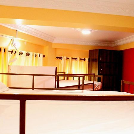 Vista City Hostel Катманду Экстерьер фото